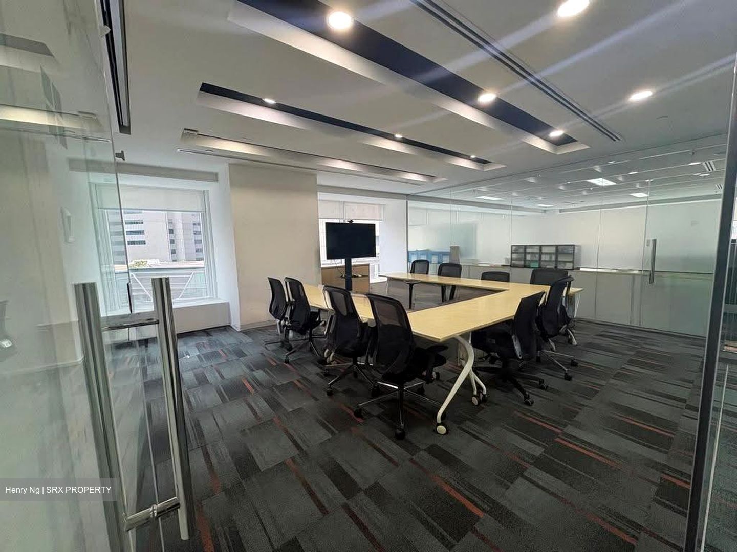 Singapore Land Tower (D1), Office #628743151